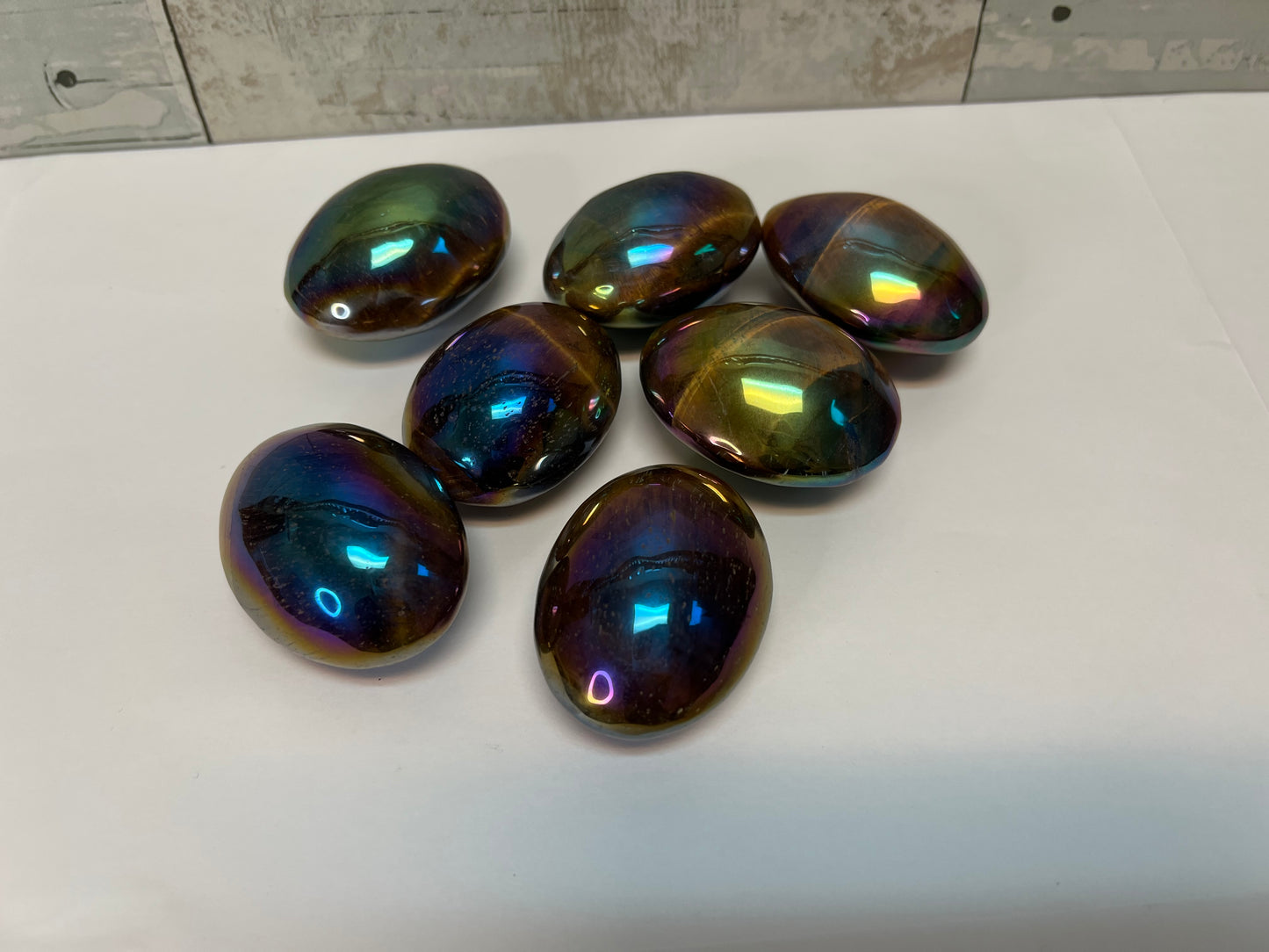 Aura Tigers Eye Palm Stone